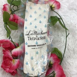 Vintage Trefousse white kid leather gloves France